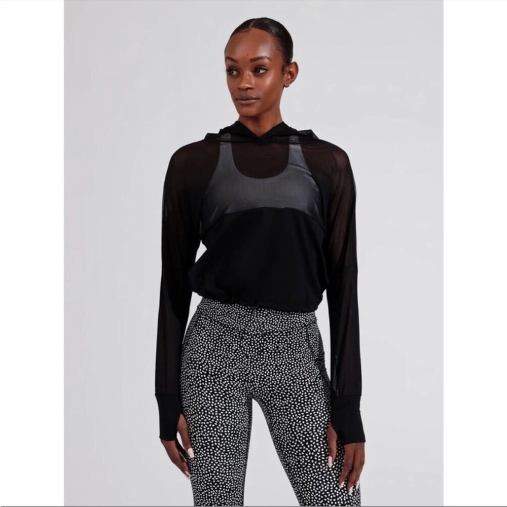 BuffBunny Escandala Pullover in Black